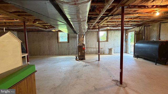 179 CLIFTON RD, Berryville, VA 22611