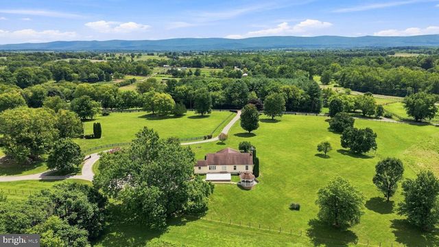 179 CLIFTON RD, Berryville, VA 22611