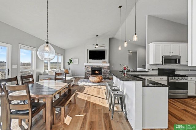 19971 S 172nd Plaza Circle, Springfield, NE 68059