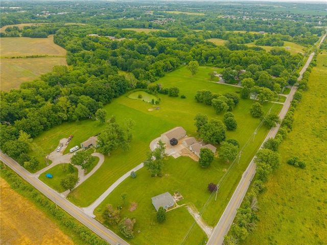 1955 BIRMINGHAM Road, Liberty, MO 64068