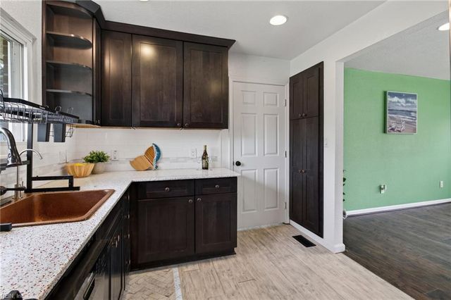 2924 Dominion AVE, Norfolk, VA 23518