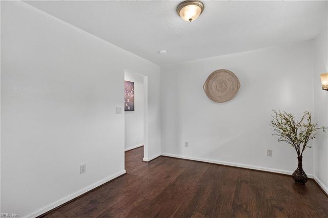 2924 Dominion AVE, Norfolk, VA 23518