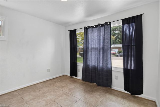 2924 Dominion AVE, Norfolk, VA 23518