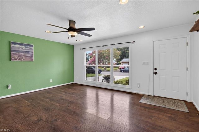 2924 Dominion AVE, Norfolk, VA 23518
