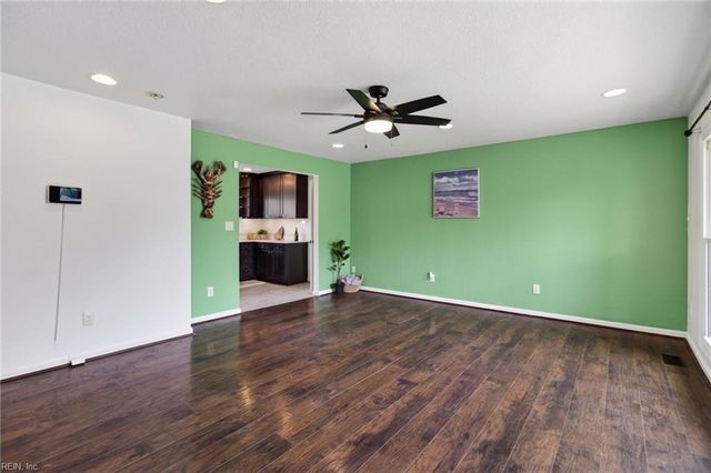 2924 Dominion AVE, Norfolk, VA 23518
