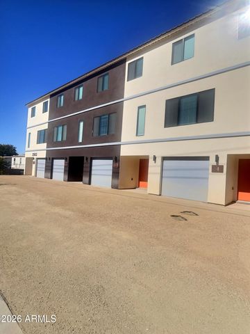 2502 E PARADISE Lane 2, Phoenix, AZ 85032