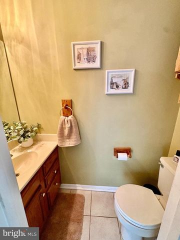 75 PEBBLE LN, Blackwood, NJ 08012