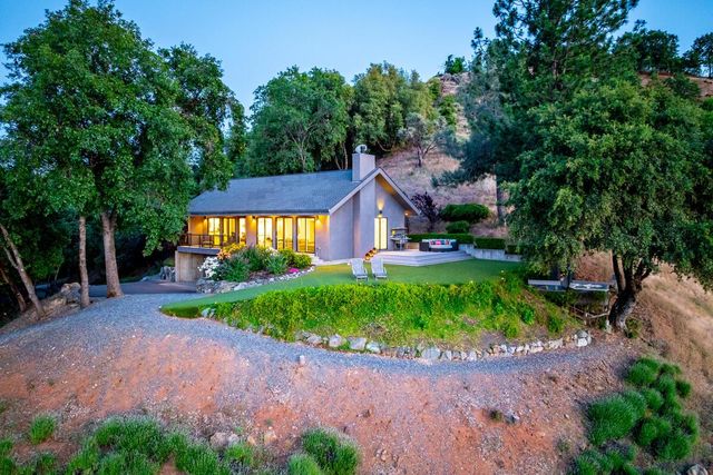 6010 Ponderosa Way, Foresthill, CA 95631