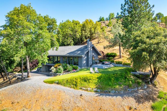 6010 Ponderosa Way, Foresthill, CA 95631
