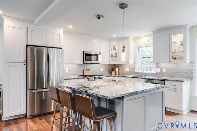 1013 Amber Meadows Pl, Midlothian, VA 23114