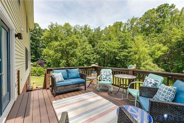 1013 Amber Meadows Pl, Midlothian, VA 23114