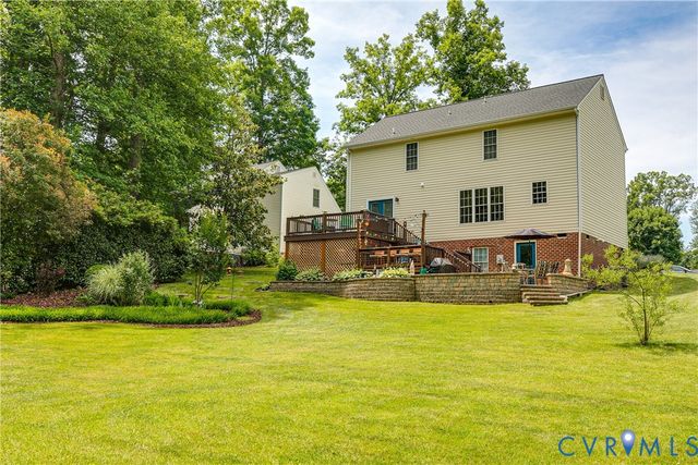 1013 Amber Meadows Pl, Midlothian, VA 23114