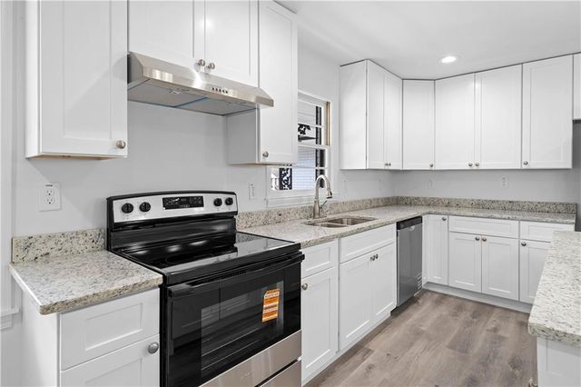 6577 Randall Mark Drive, Morrow, GA 30260