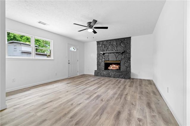 6577 Randall Mark Drive, Morrow, GA 30260
