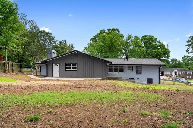 6577 Randall Mark Drive, Morrow, GA 30260
