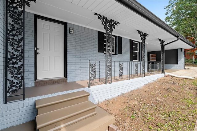 6577 Randall Mark Drive, Morrow, GA 30260