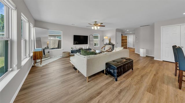 2147 Twisted Cedar Court, Conroe, TX 77301