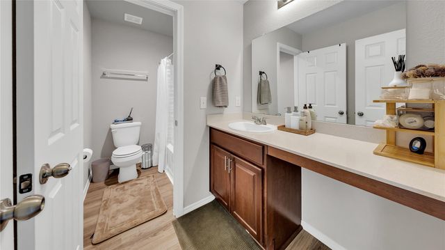 2147 Twisted Cedar Court, Conroe, TX 77301