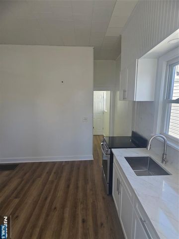 828 Kinderkamack Road, River Edge, NJ 07661