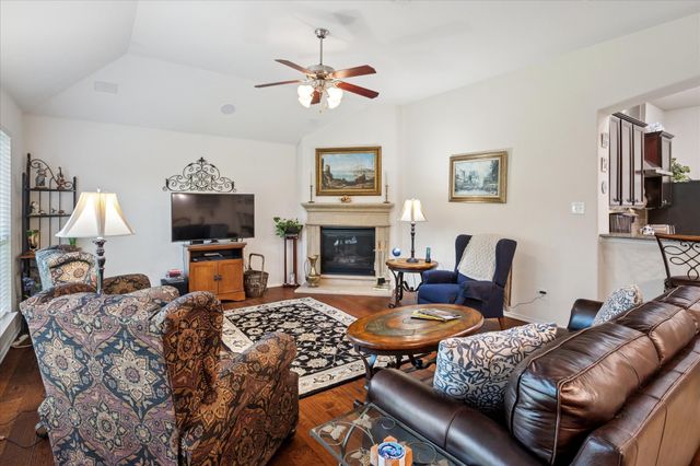 4108 Bonita Avenue, Denton, TX 76210