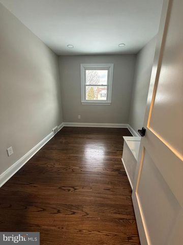 41 DORSET DR, Broomall, PA 19008