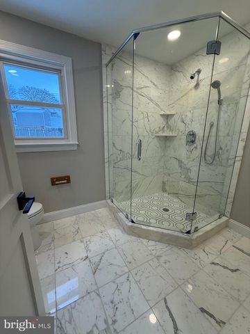 41 DORSET DR, Broomall, PA 19008