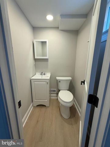 41 DORSET DR, Broomall, PA 19008