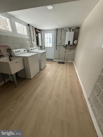 41 DORSET DR, Broomall, PA 19008