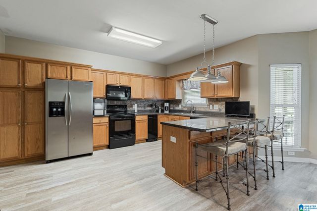 7017 FOX CREEK DRIVE, Trussville, AL 35173