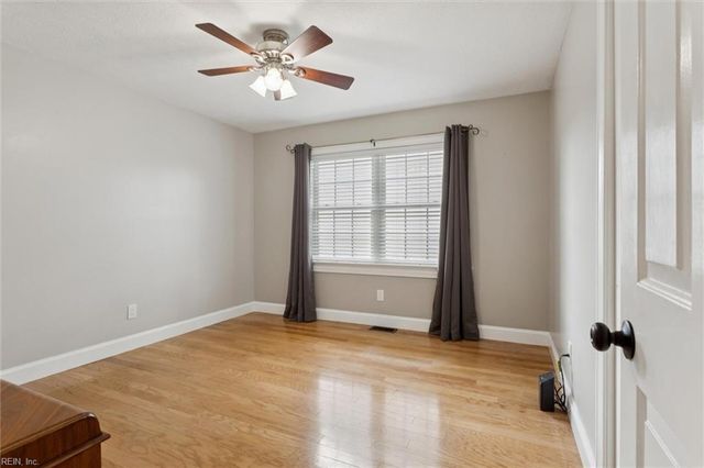 40 Chowning DR, Hampton, VA 23664