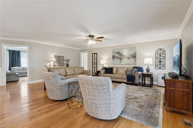 40 Chowning DR, Hampton, VA 23664