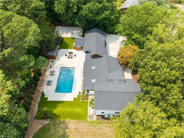 1815 N Alanton DR, Virginia Beach, VA 23454
