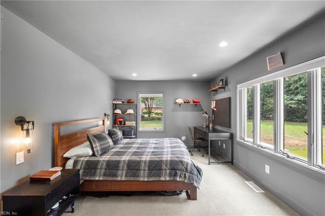 1815 N Alanton DR, Virginia Beach, VA 23454