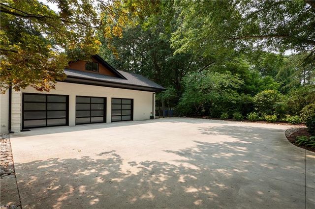 1815 N Alanton DR, Virginia Beach, VA 23454
