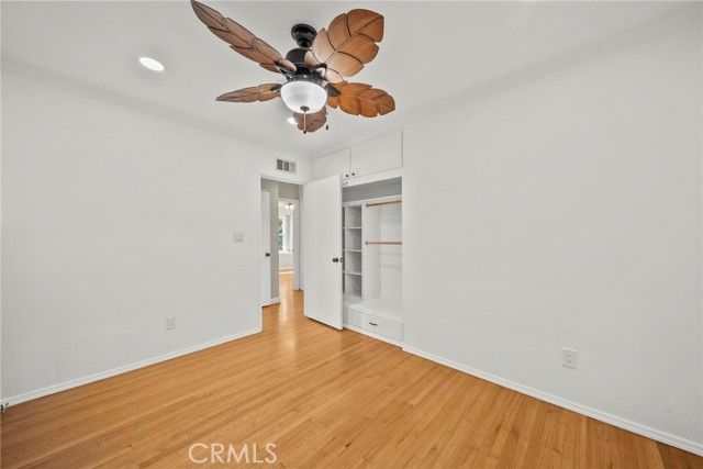 8936 Woodley Avenue, North Hills (los Angeles), CA 91343