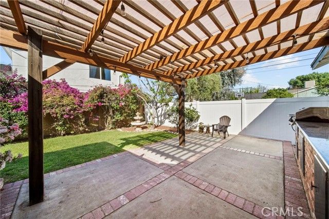 8936 Woodley Avenue, North Hills (los Angeles), CA 91343