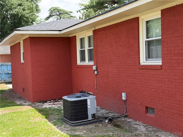 1747 Wayne Lane, Fayetteville, NC 28304