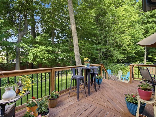 18036 N Lauren Drive, Clinton Twp, MI 48038