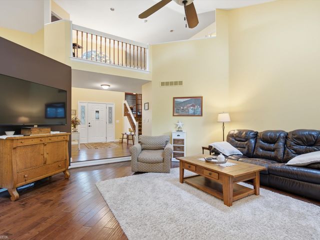 18036 N Lauren Drive, Clinton Twp, MI 48038