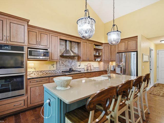 18036 N Lauren Drive, Clinton Twp, MI 48038