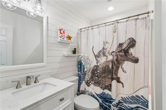 102 Legend Creek Drive, Canton, GA 30114