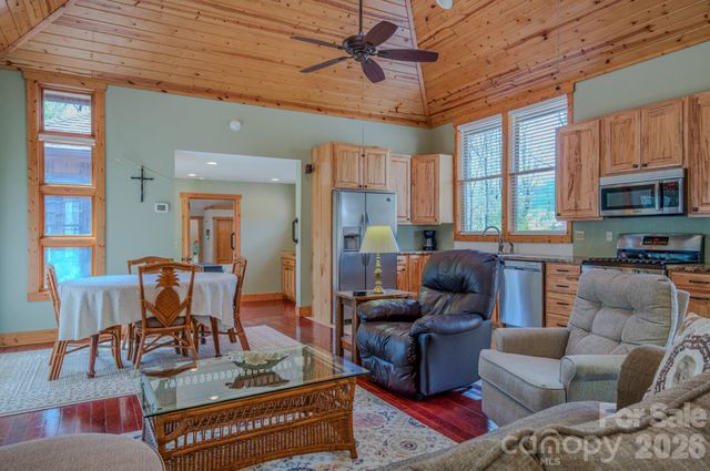 426 Cook Town Road, Bakersville, NC 28705