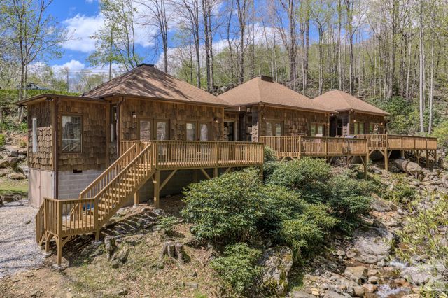 426 Cook Town Road, Bakersville, NC 28705