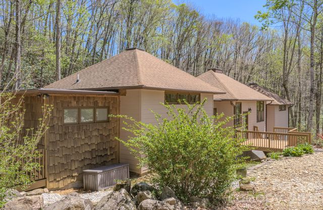 426 Cook Town Road, Bakersville, NC 28705