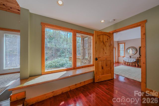 426 Cook Town Road, Bakersville, NC 28705