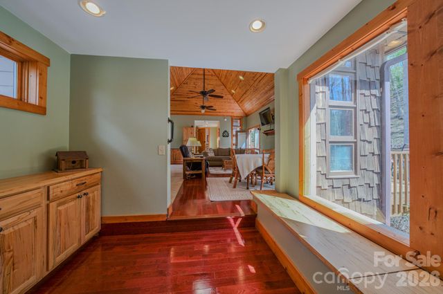 426 Cook Town Road, Bakersville, NC 28705
