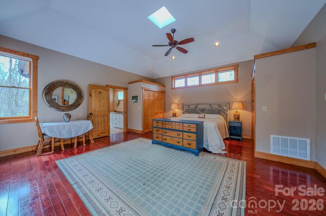 426 Cook Town Road, Bakersville, NC 28705