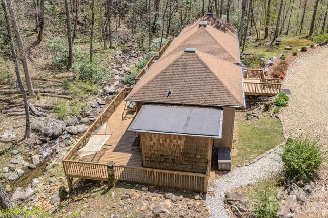 426 Cook Town Road, Bakersville, NC 28705