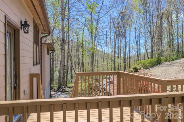 426 Cook Town Road, Bakersville, NC 28705