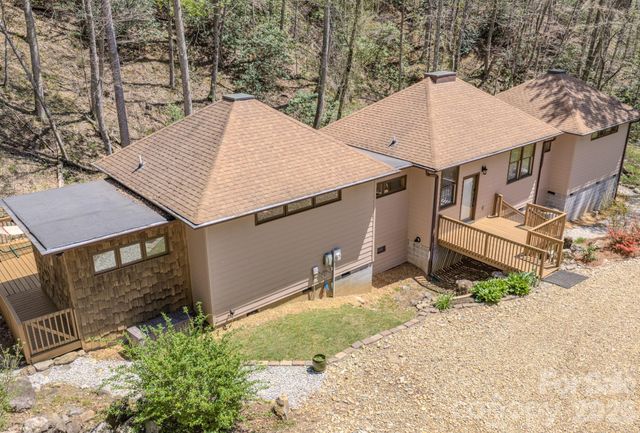 426 Cook Town Road, Bakersville, NC 28705